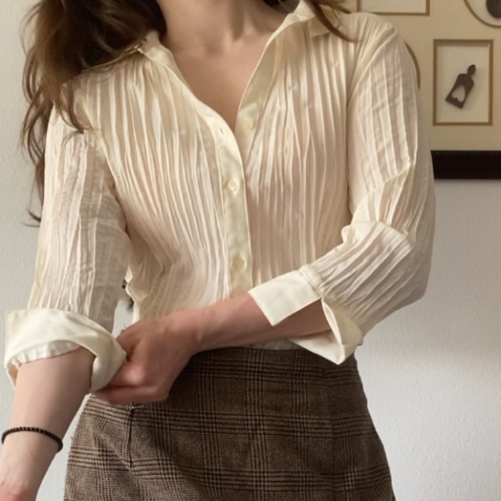 Apt. 9 Cream Button Down Shirt with Notched Collar